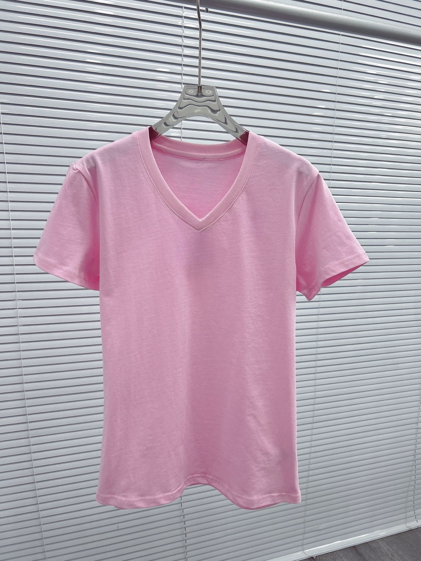Women's new embroidered short-sleeved casual slim T-shirt