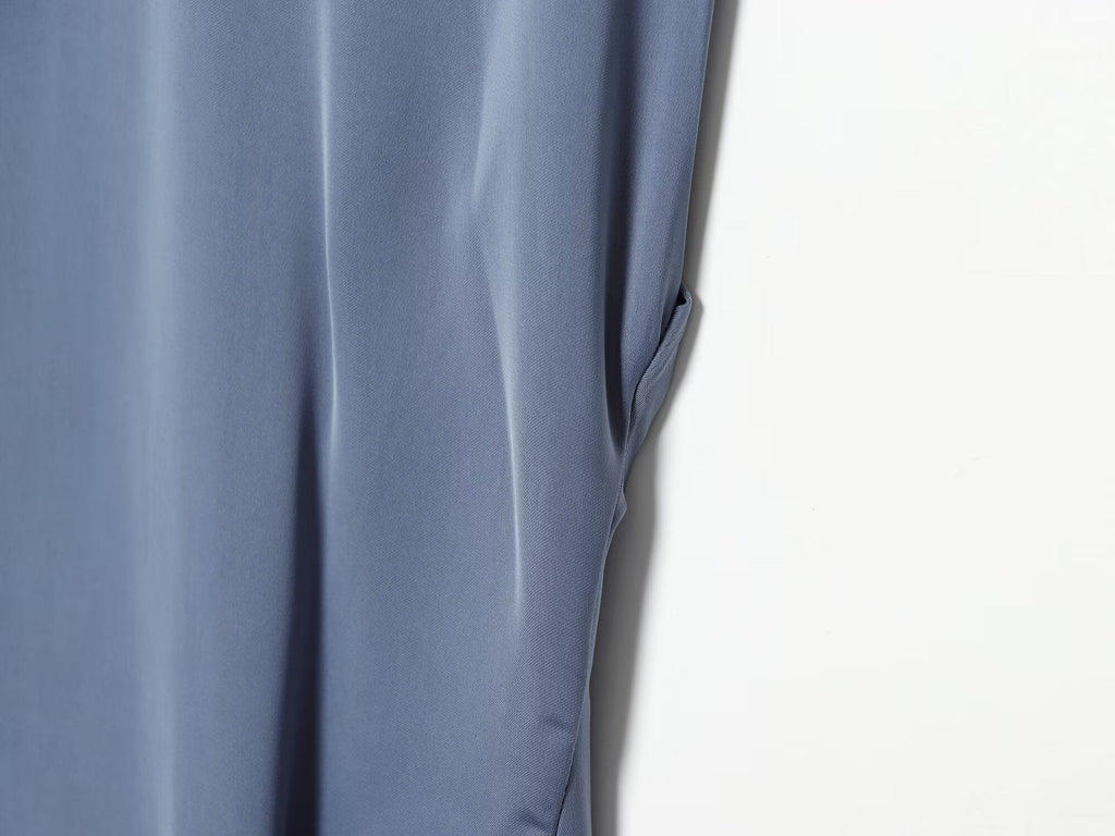 Women's lace hem satin textured dress
