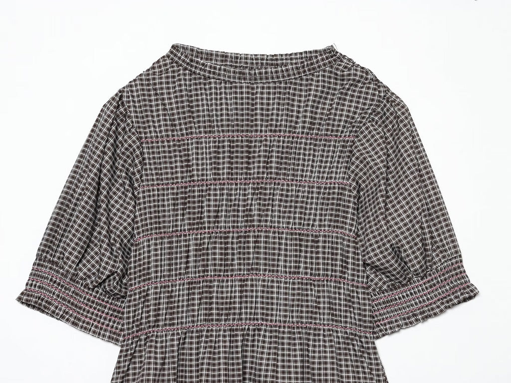 Women's short pleated plaid shirt