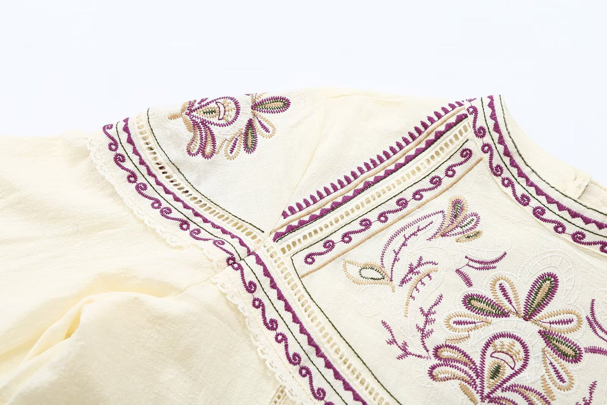 Women's embroidered decorative round neck pleated shirt