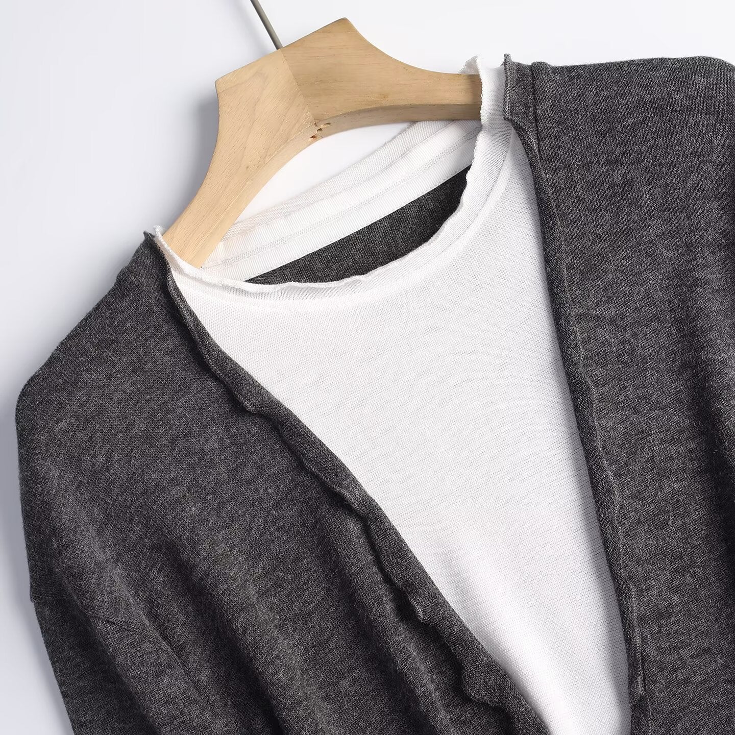 Women's casual color blocked long sleeved knitted top
