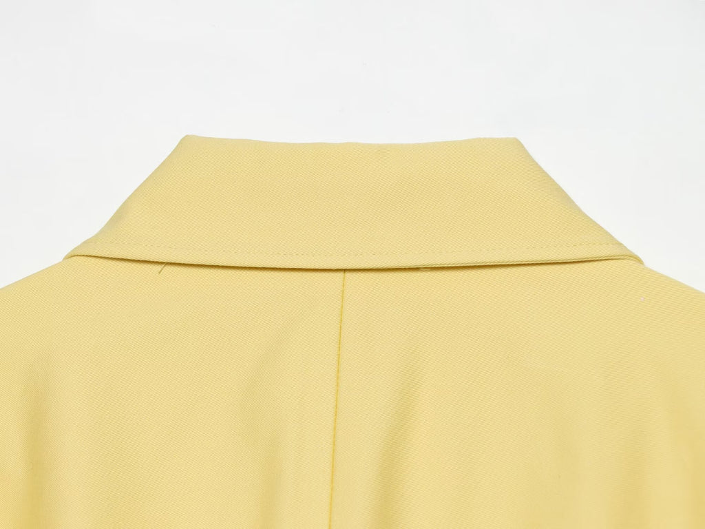 Women's casual short lapel Coat