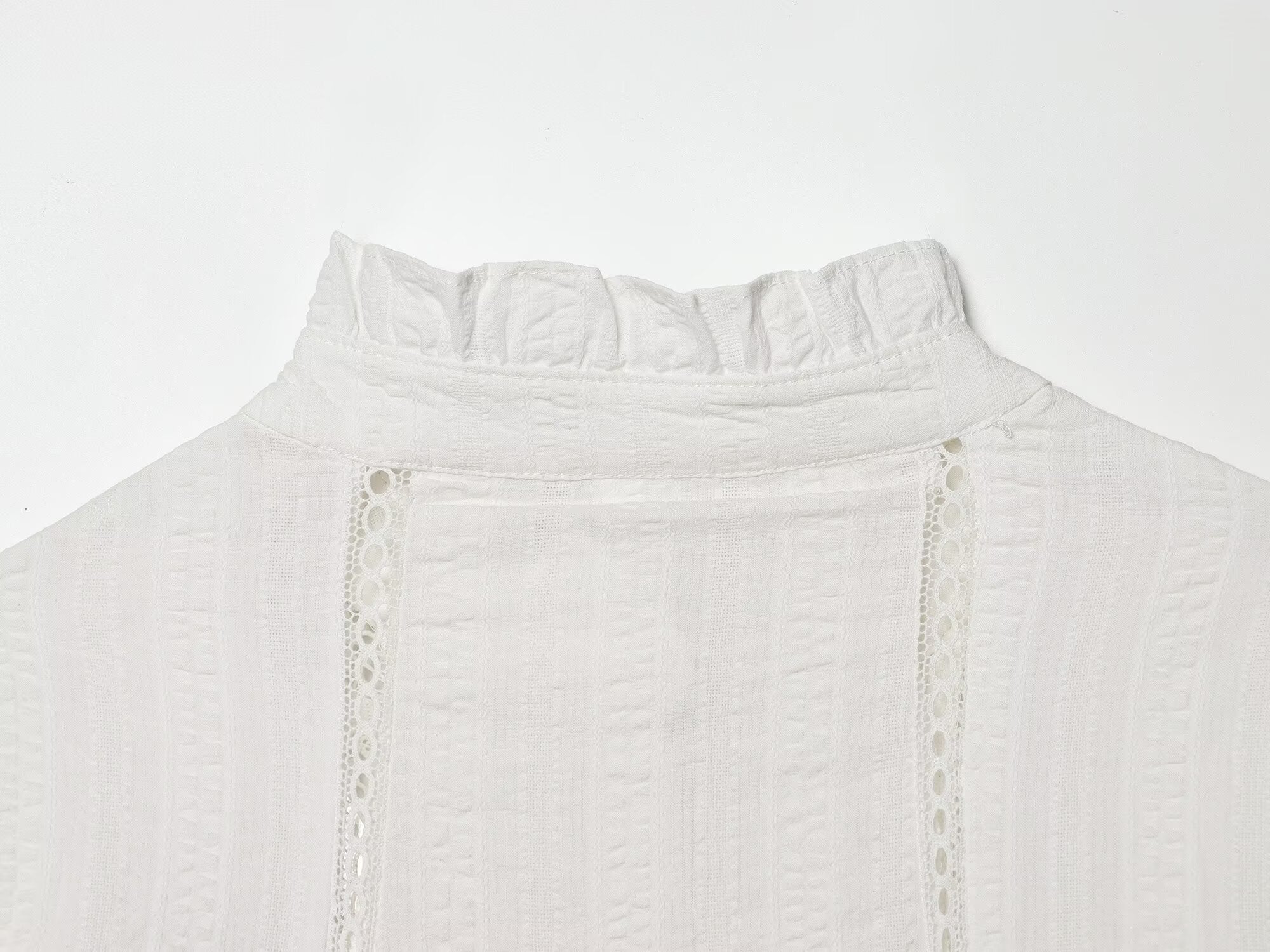 Women's pleated lace decorative casual shirt