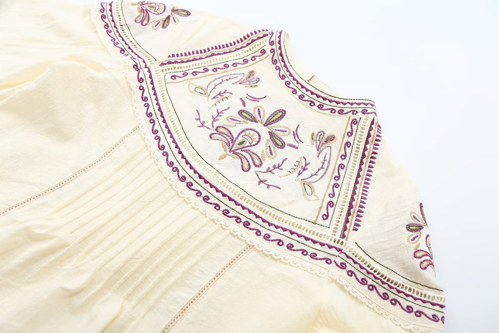 Women's embroidered decorative round neck pleated shirt