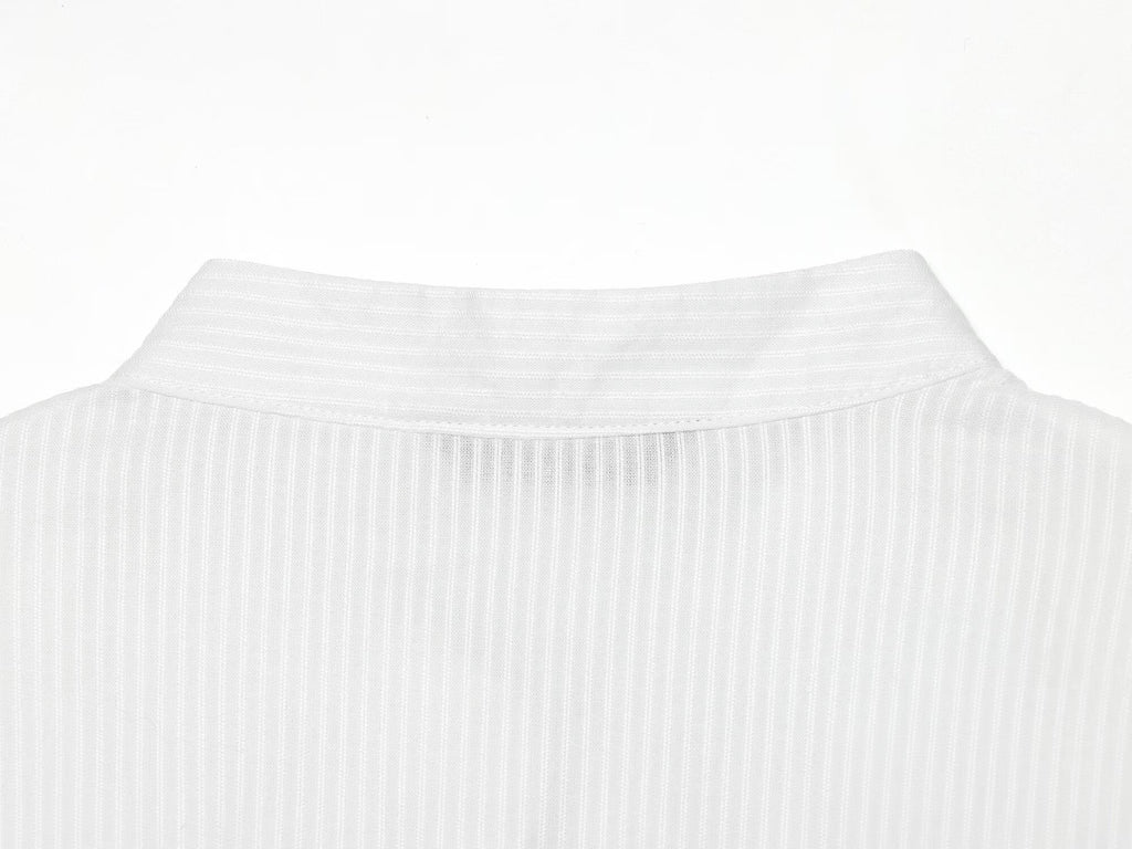 Women's short sleeved A-line-shaped striped shirt