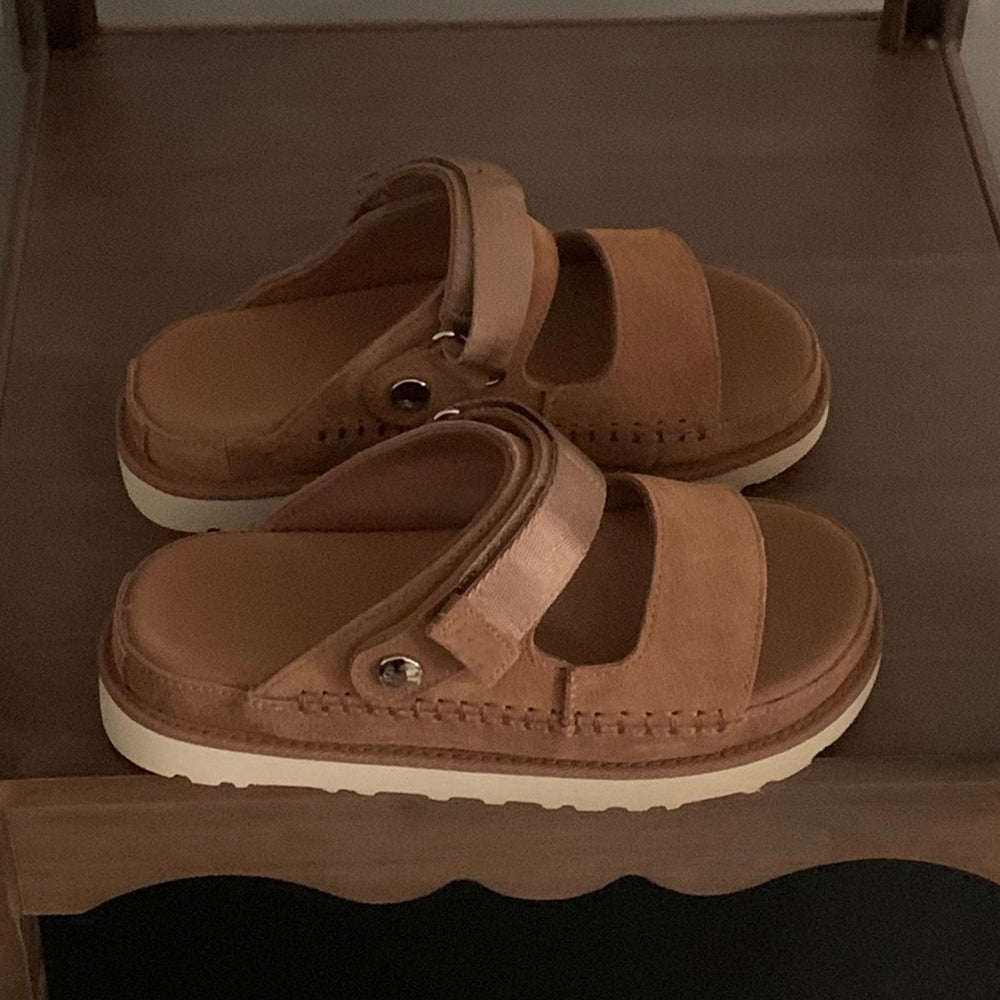 Women's new thick-soled sandals with two designs.