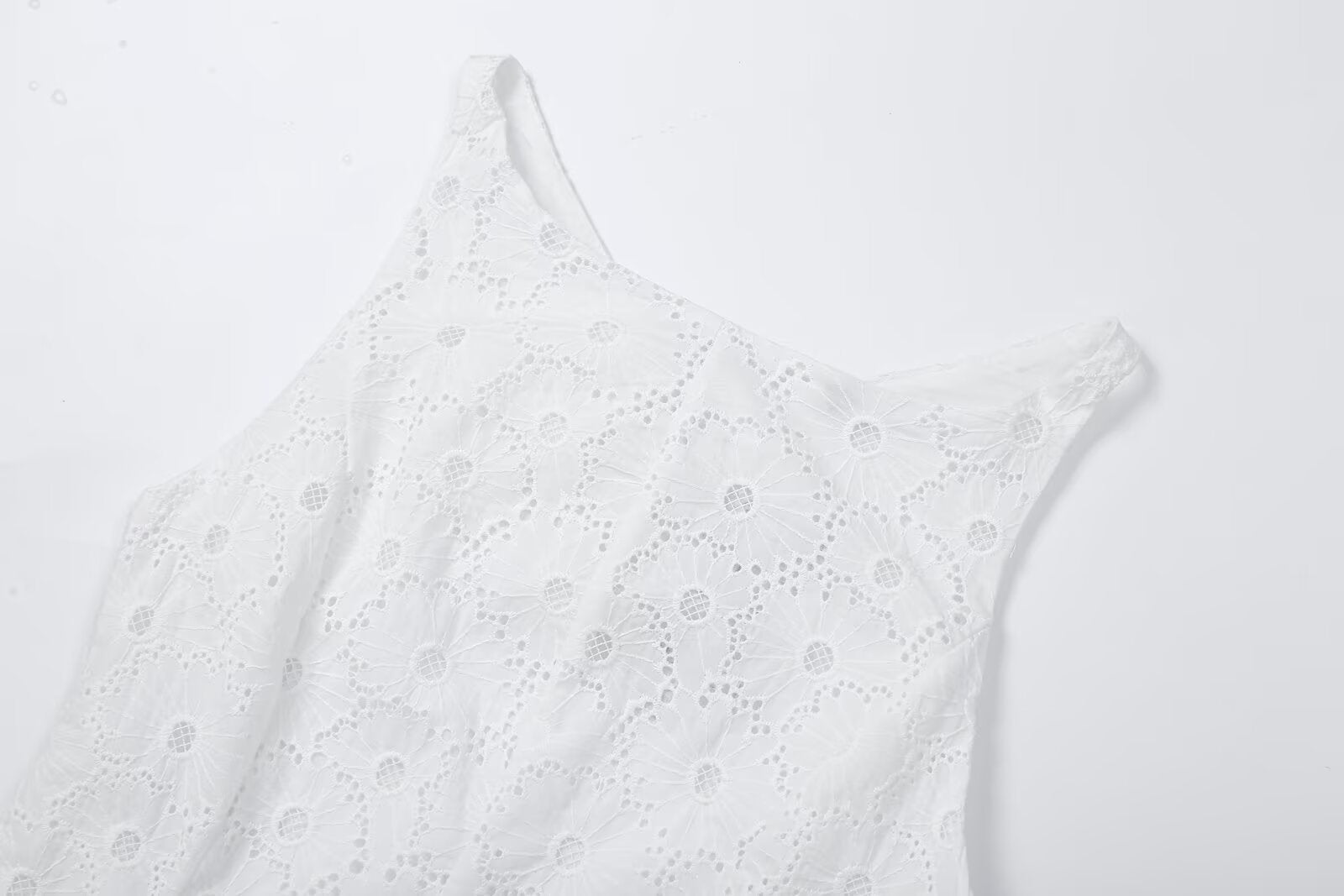 Women's hollow embroidery sleeveless MIDI dress