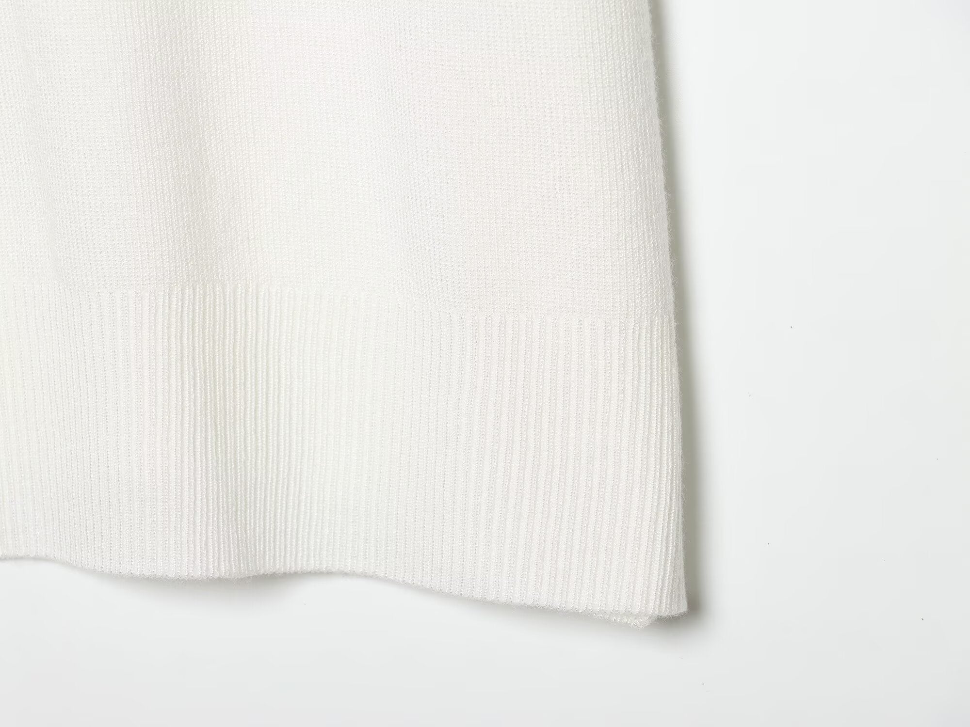 2026 Women's basic style short sleeved knitted sweater