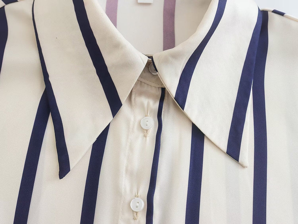 2026 Women's loose bubble sleeve printed shirt