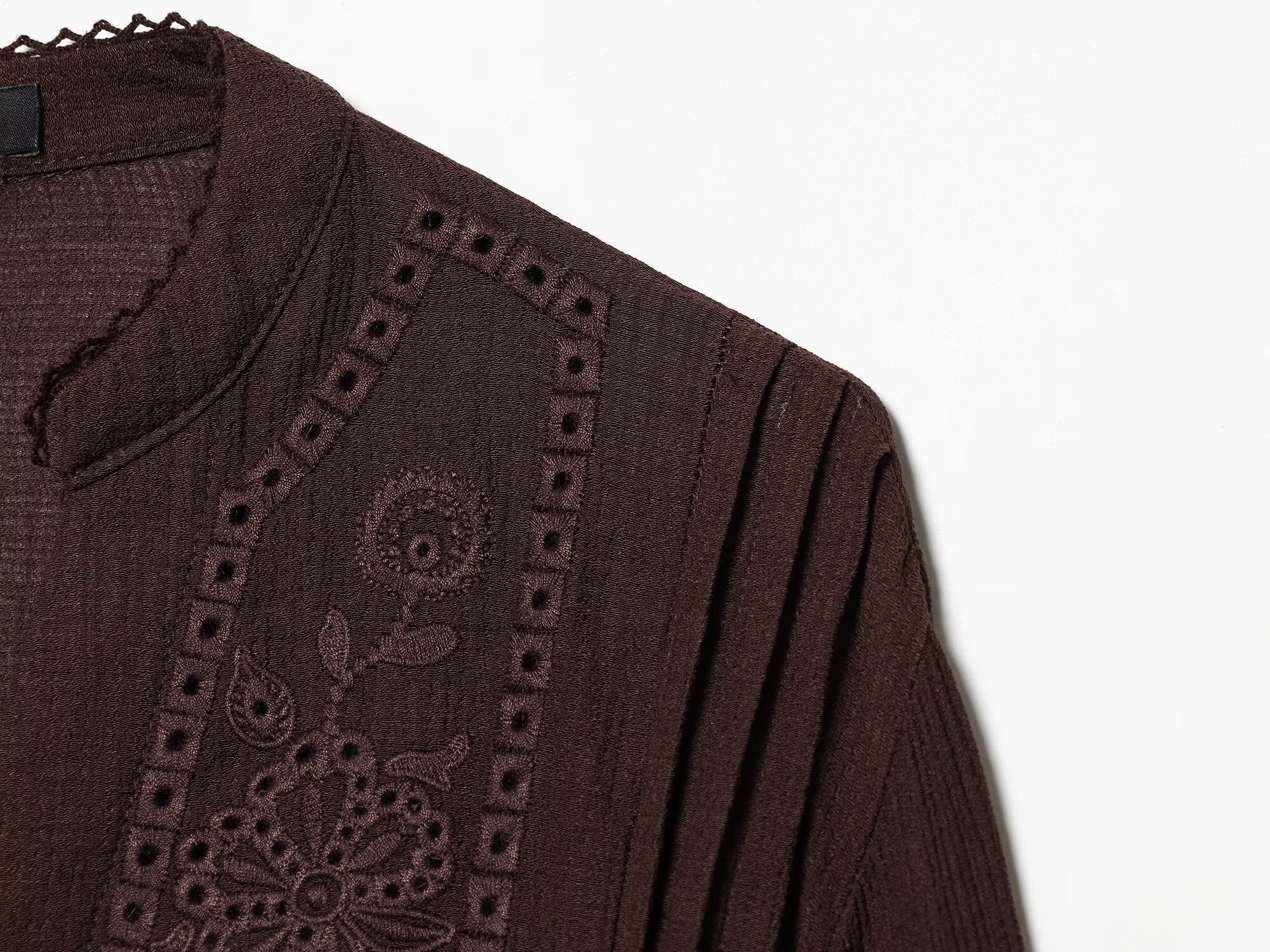 Women's V-neck pleated embroidered shirt