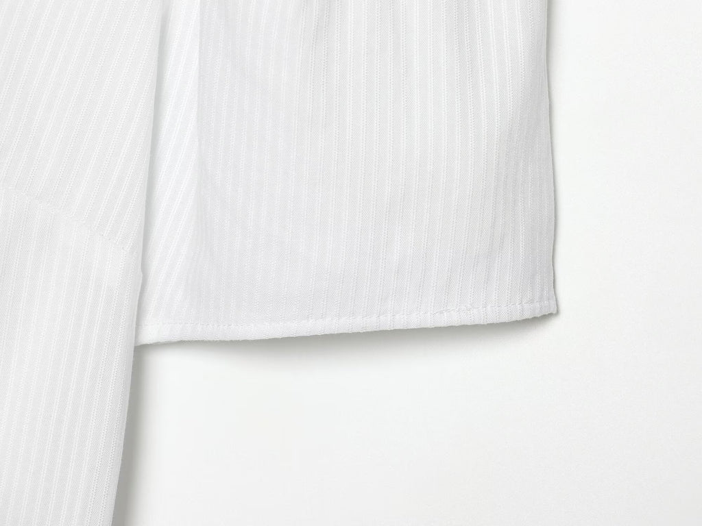 Women's short sleeved A-line-shaped striped shirt