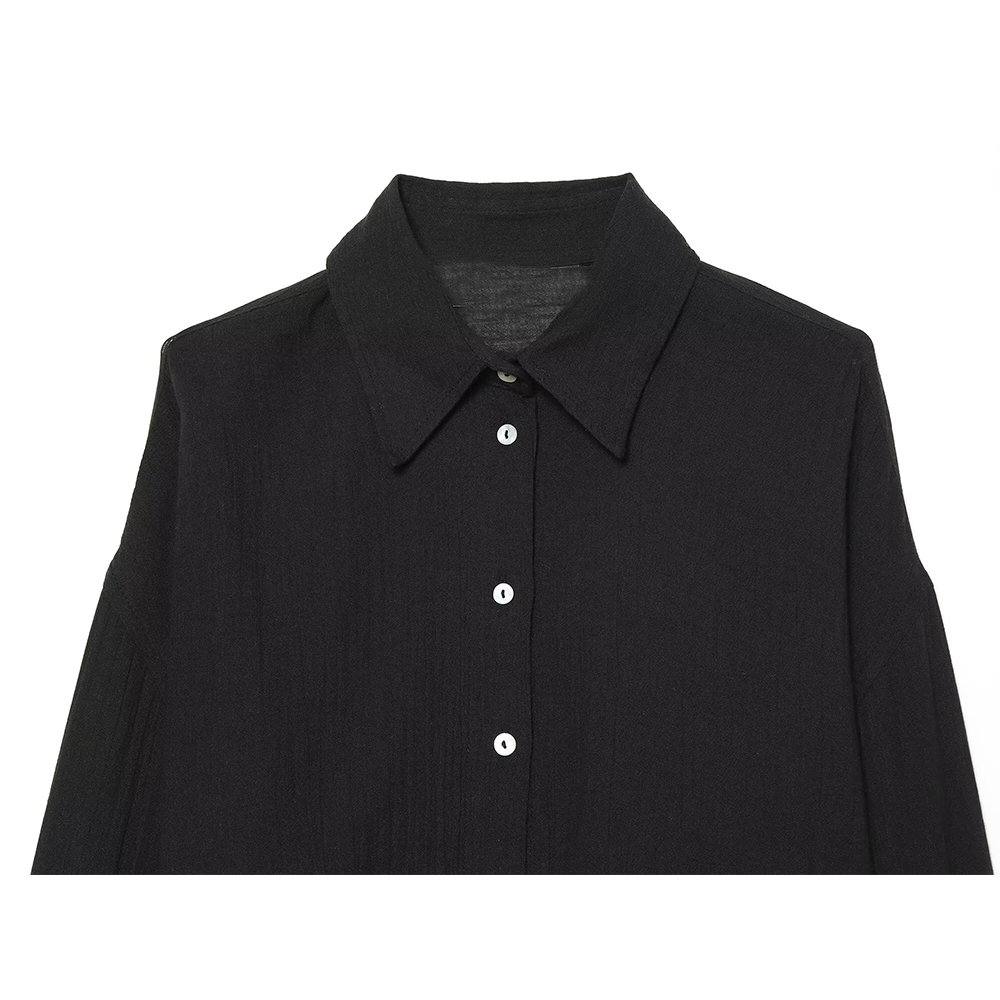 Women's short lapel polka dot shirt