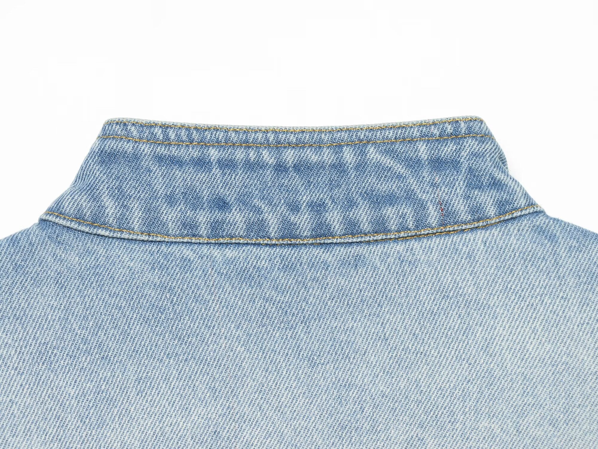Women's long sleeved stand collar denim jacket