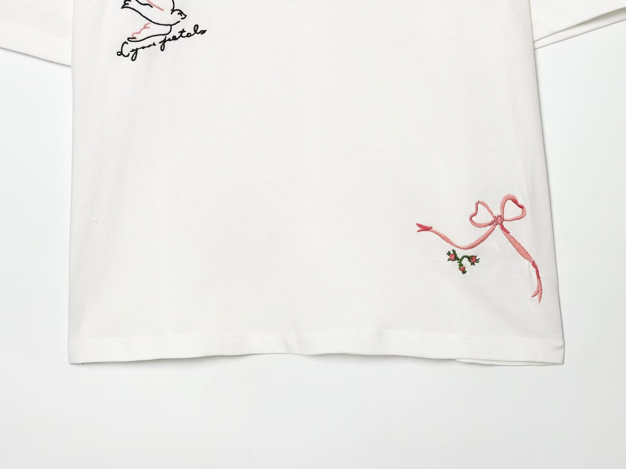 Women's casual O Neck embroidered flower T-shirt