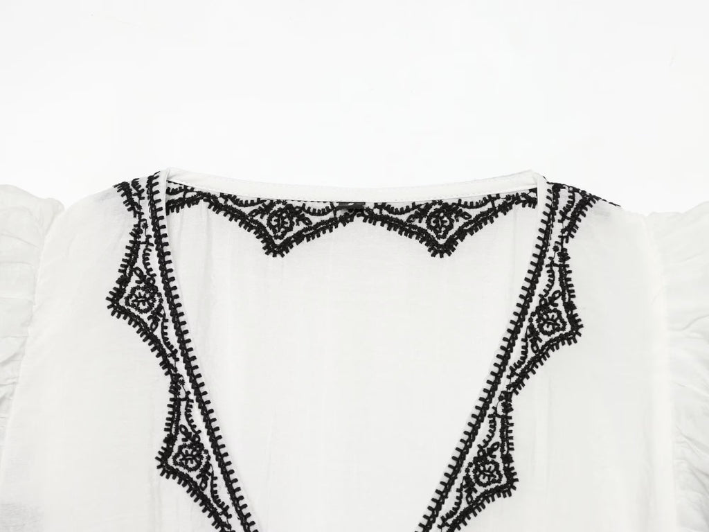 Women's contrasting embroidered top