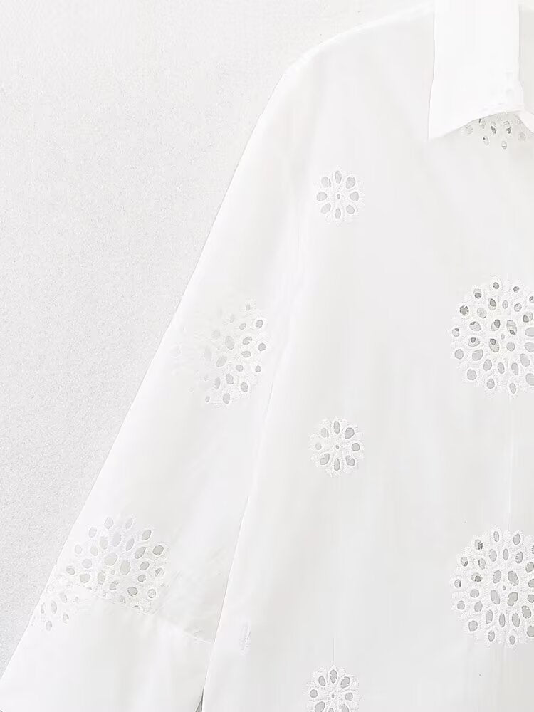 suit Women's 2 pieces loose hollow embroidered shirt+Shorts