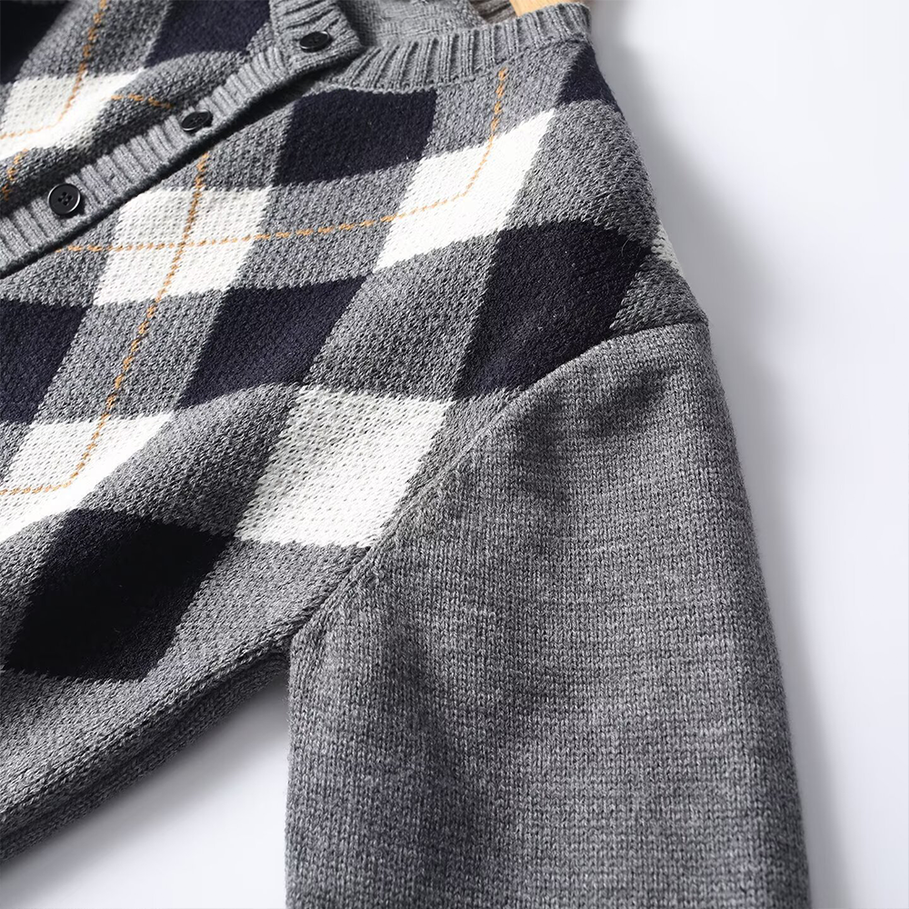 Women's short diamond grid knitted cardigan