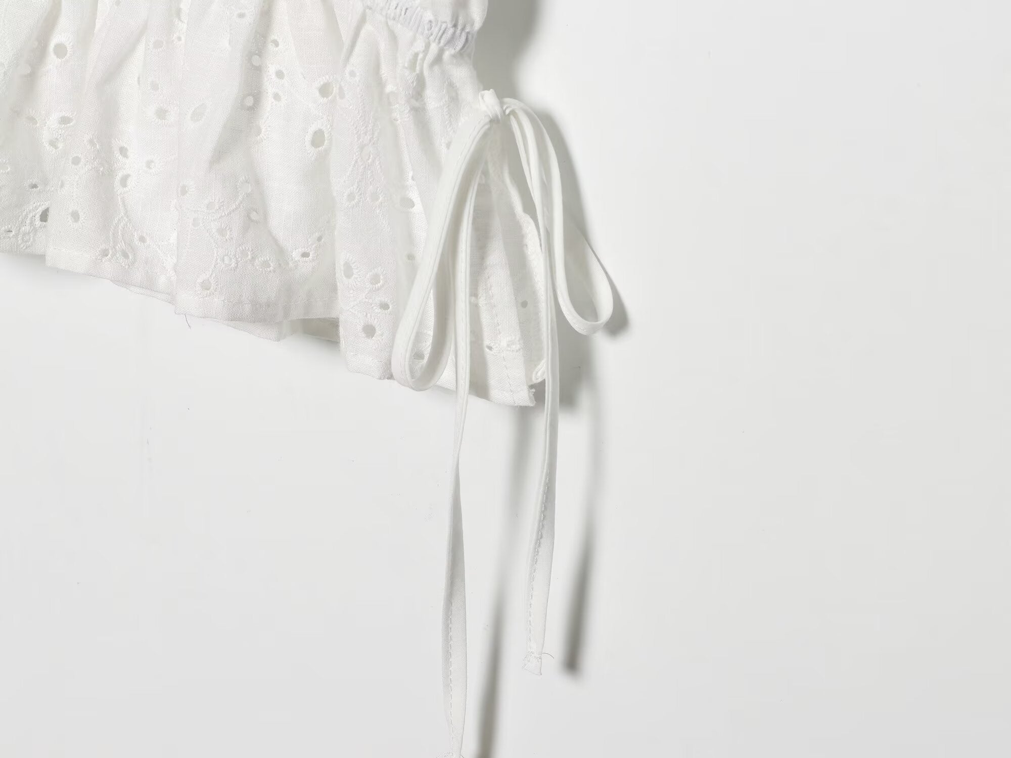 suit Women's 2 pieces pleated hollowed out embroidered top+Skirts