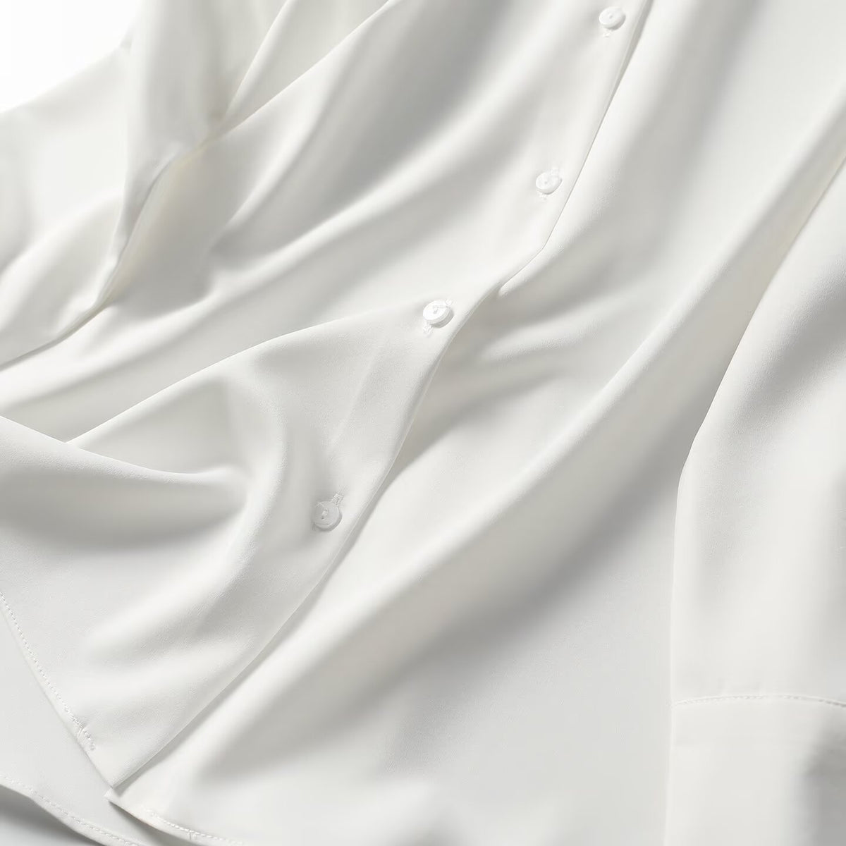 Women's loose satin textured long sleeved shirt