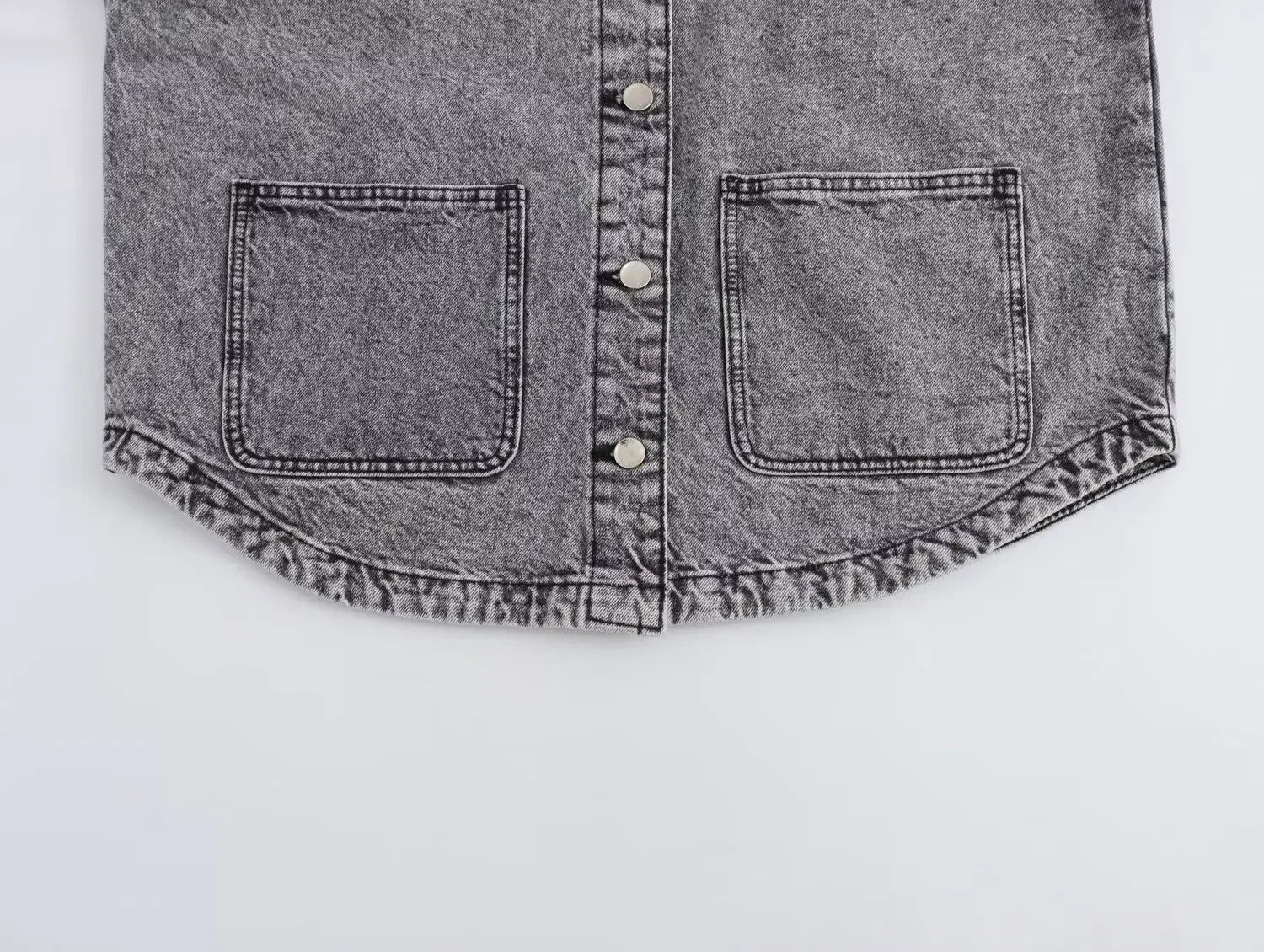 Women's new fashion large pocket decoration loose casual denim jacket coat retro long sleeved Button up women's coat chic