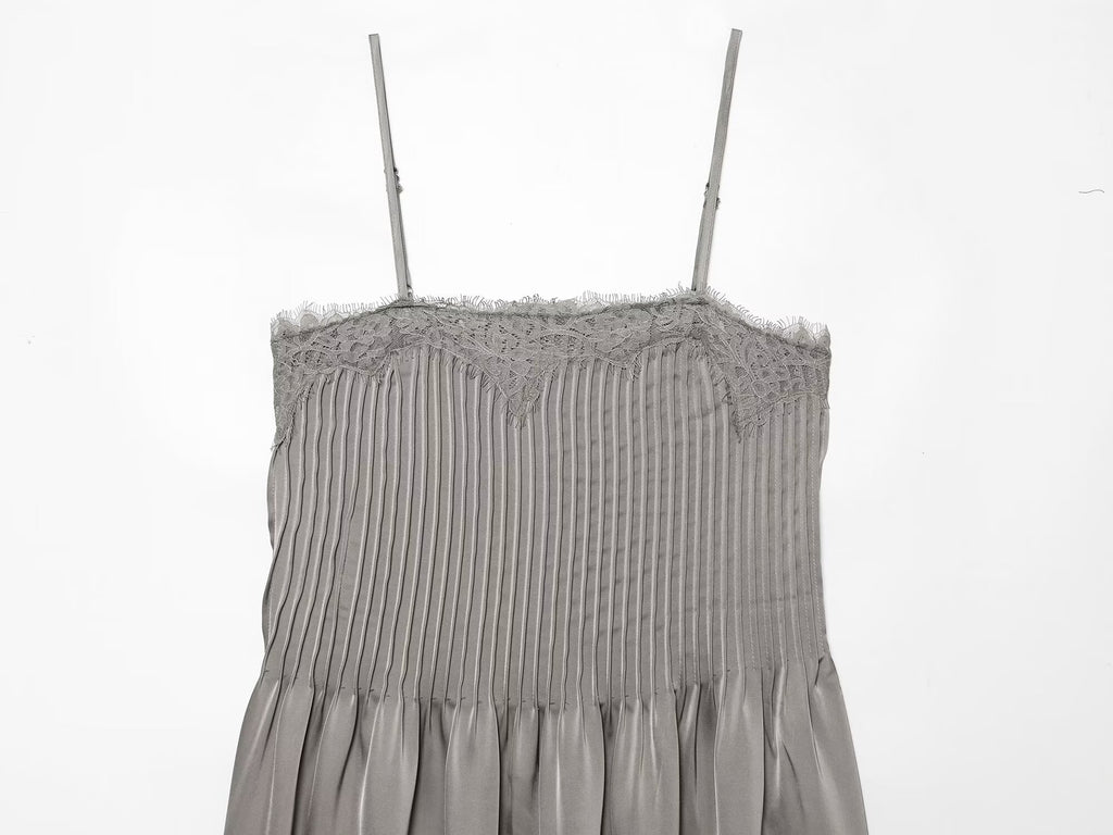 Women's pleated decorative lace suspender dress