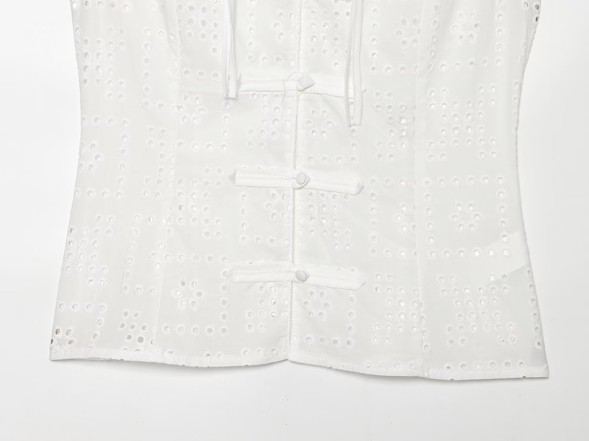 Women's hollowed out embroidered top