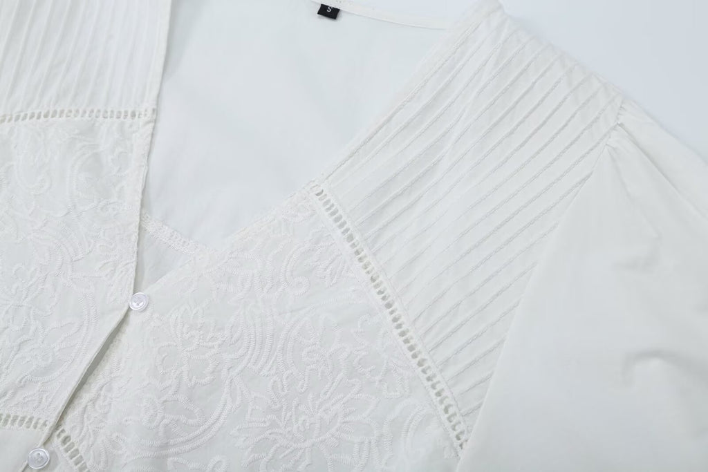 Women's embroidered V-neck poplin shirt