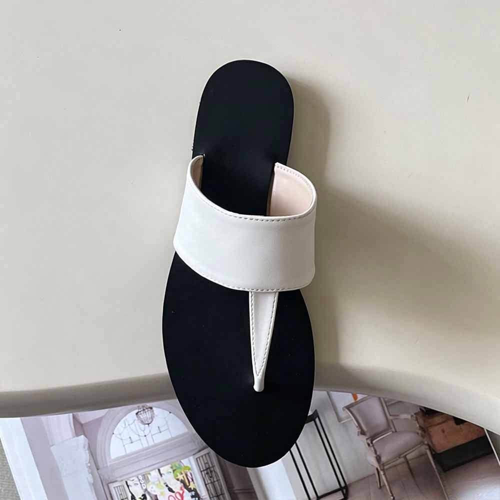Women's new letter buckle thin bottom clip toe slippers have a shoe box