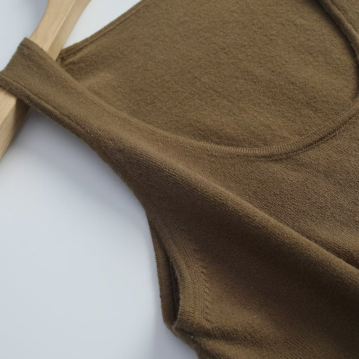 Women's soft textured round neck versatile knitted vest