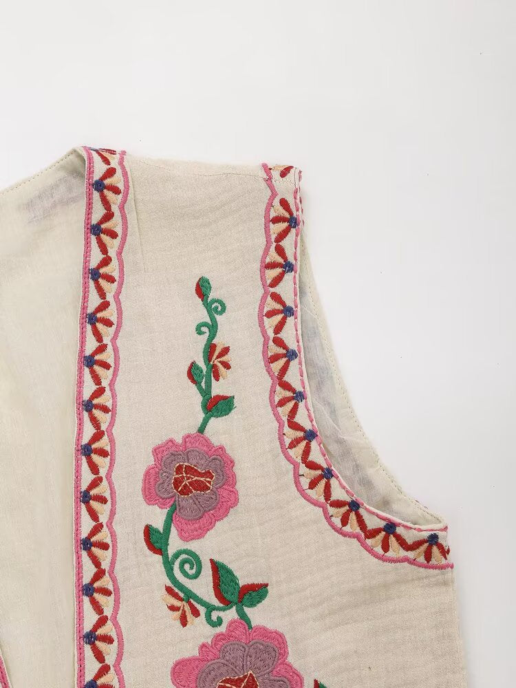 Women's floral embroidery decorative short vest