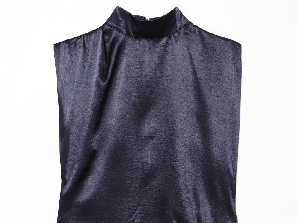 Women's satin textured sleeveless lace dress