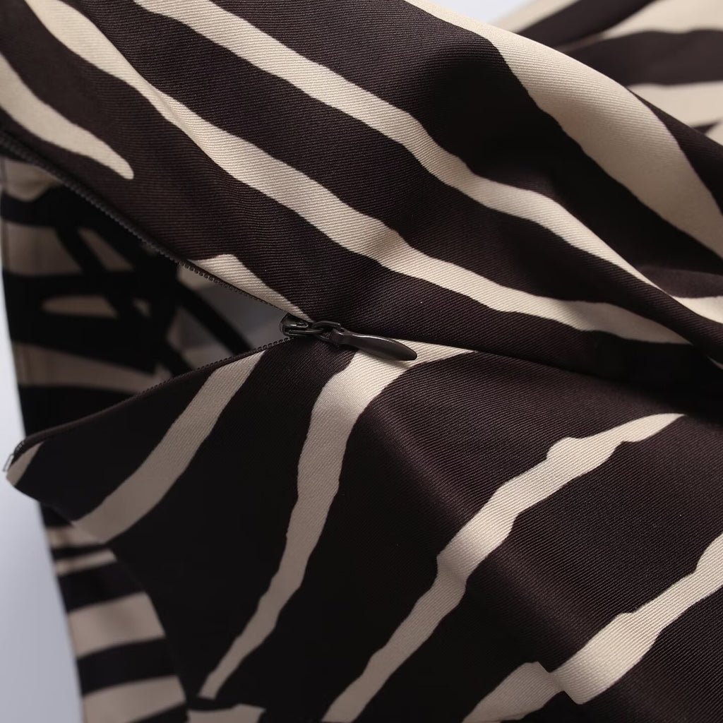 Women's printed Hip hugging style A-line skirt